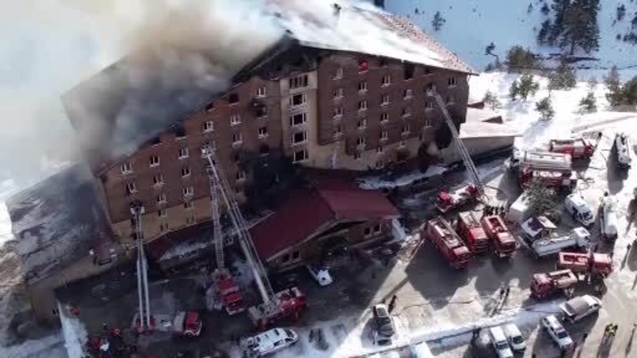 Grand Kartal Otel yangını davasında bakanlık personelinin ifadeleri ve yurt dışı yasağı