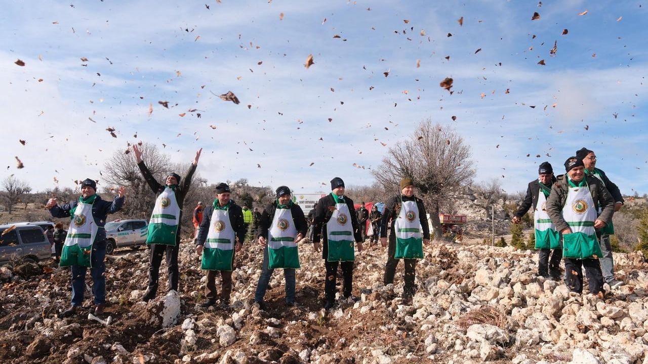 Gülnar’da 30 hektarlık alana 'Şehit Ertuğrul Ulupınar Sedir Ormanı' kuruldu