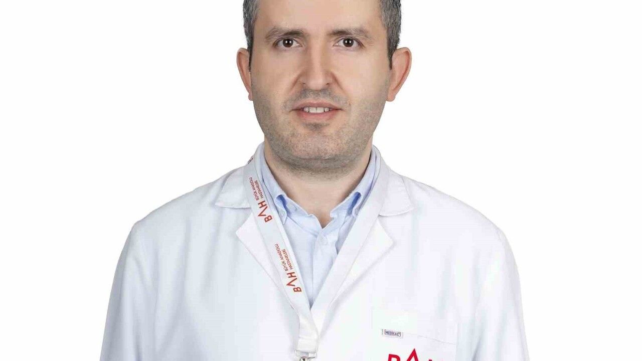 Günde yarım paketten fazla sigara içenlere öneri: Yılda iki kez KBB muayenesi ve endoskopik ses teli kontrolü