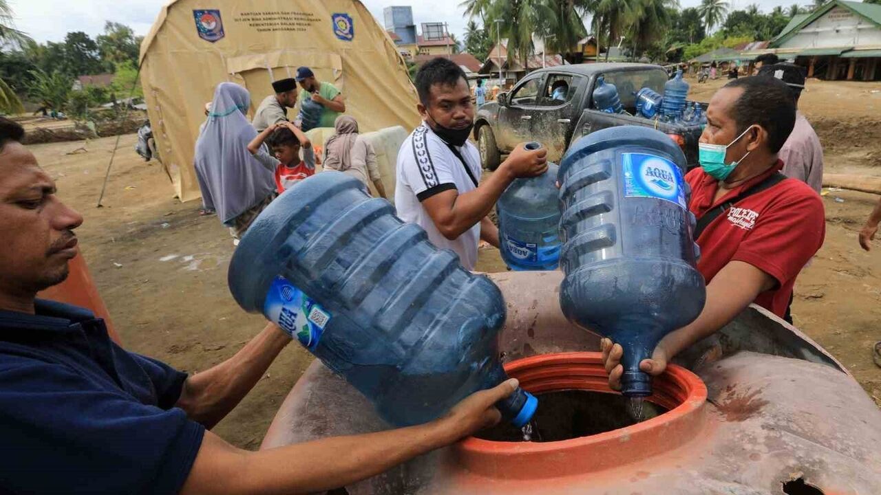 Güney Asya'da sel ve toprak kaymalarında can kaybı 1.220’ye yükseldi
