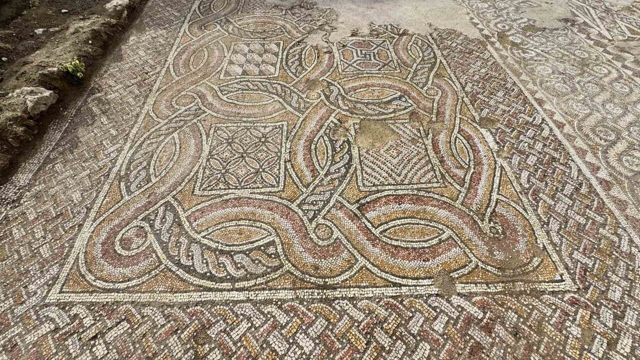 Hadrianopolis’te 4. yüzyıla ait saray kabul salonu ve benzersiz mozaikler ortaya çıktı