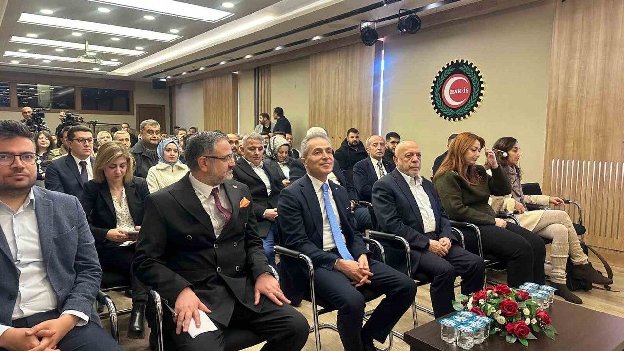 HAK-İŞ Başkanı Arslan: Göçmen hakları vatandaş haklarıyla eşitlenene dek mücadele sürecek