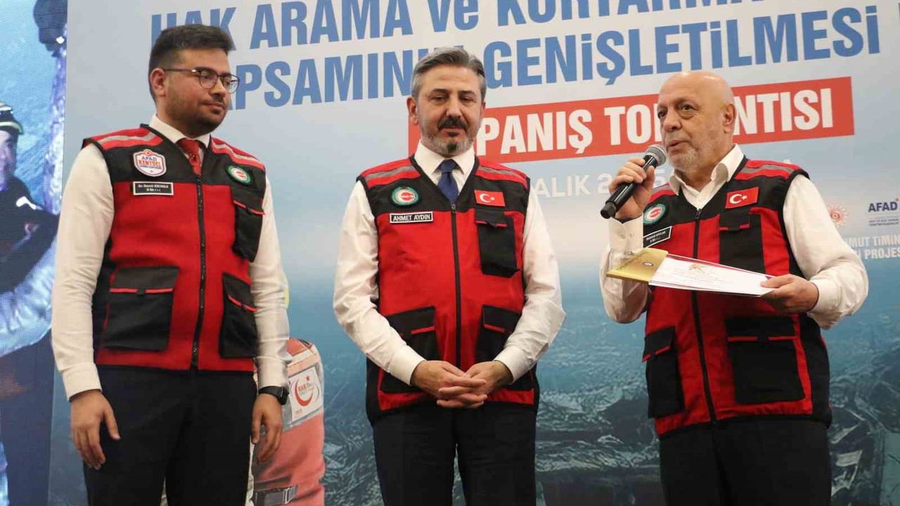 HAK-İŞ Başkanı Arslan: Ülke ve insanlığa dair sorunlarda aktif rol alacağız