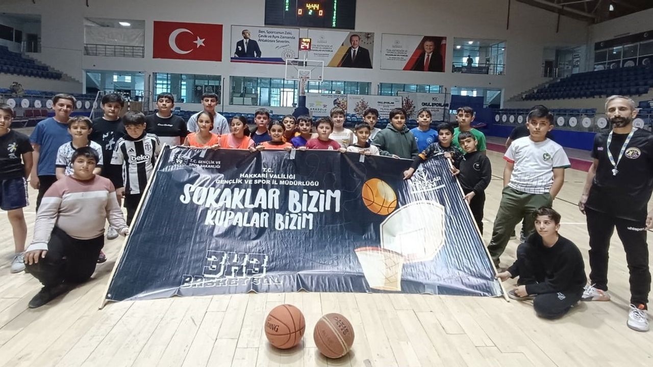 Hakkâri'de 3x3 Sokak Basketbolu Turnuvası Yoğun İlgiyle Tamamlandı