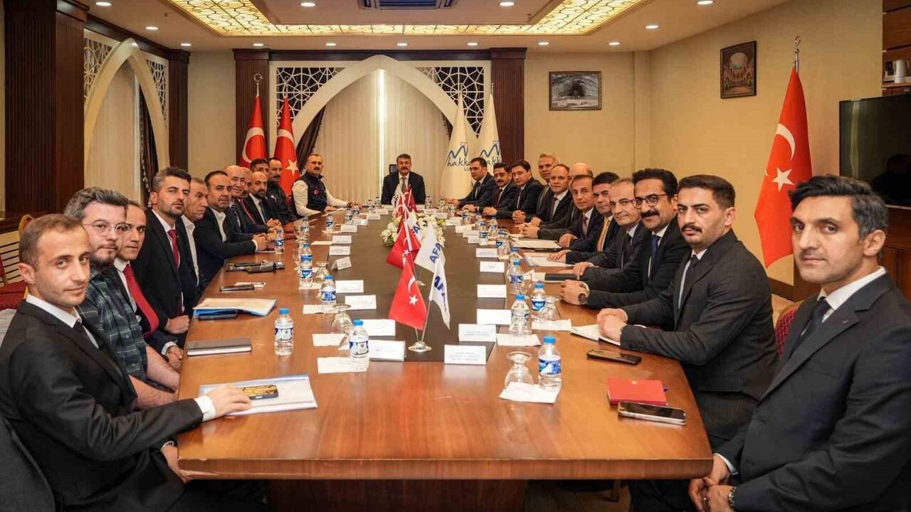 Hakkâri'de İRAP Değerlendirme Toplantısı: Afet Risklerinin Azaltılmasına Yönelik Kararlar Alındı