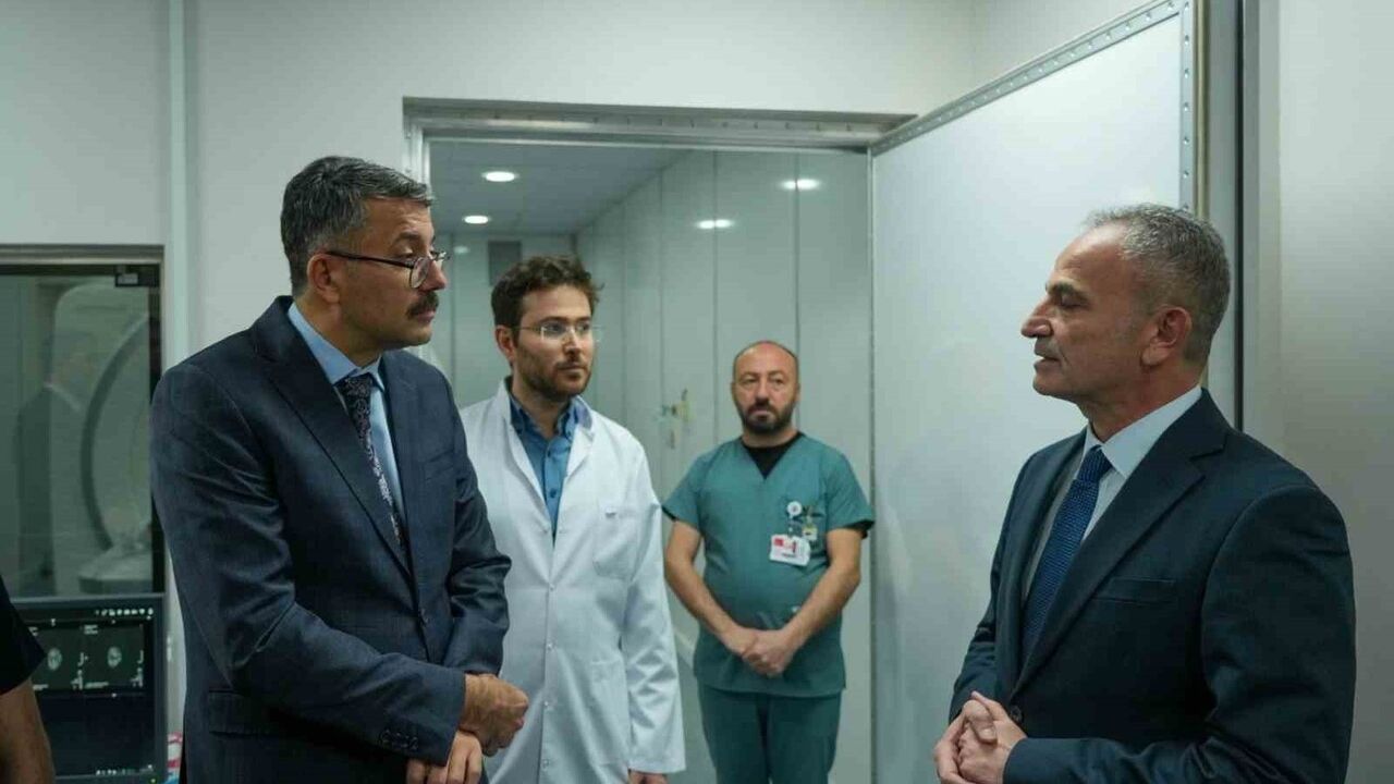 Hakkâri Devlet Hastanesi'ne yeni MR cihazı hizmete alındı