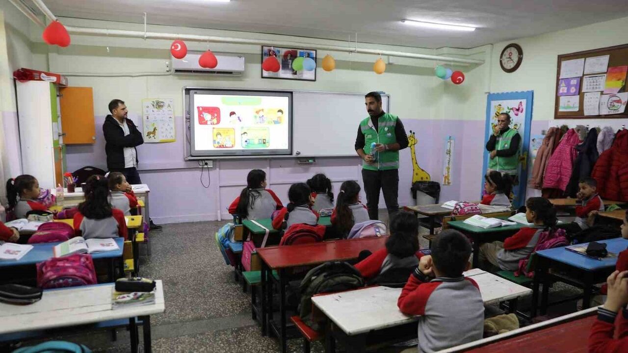 Haliliye'de okullarda sıfır atık kültürü yaygınlaşıyor