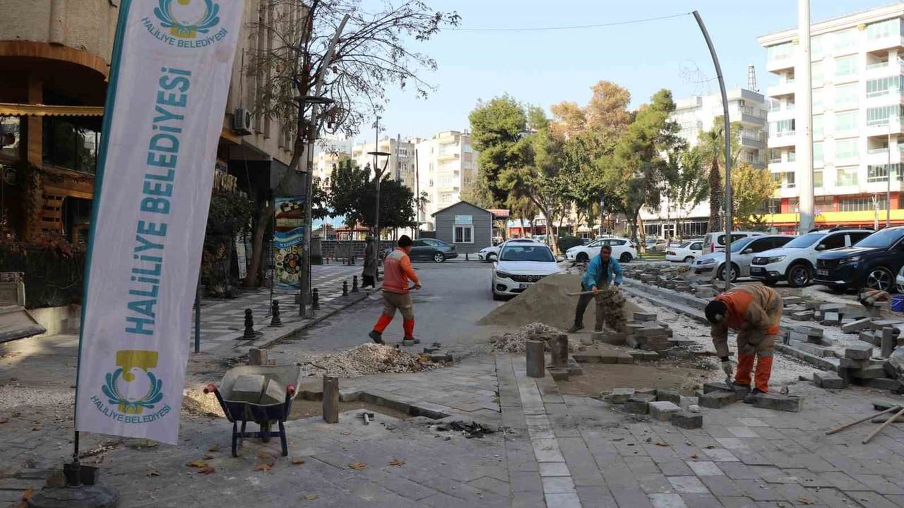 Haliliye'de Üst Yapı Çalışmaları Sürüyor — 13 Ekiple Yol Yapım ve Bakım-Onarım