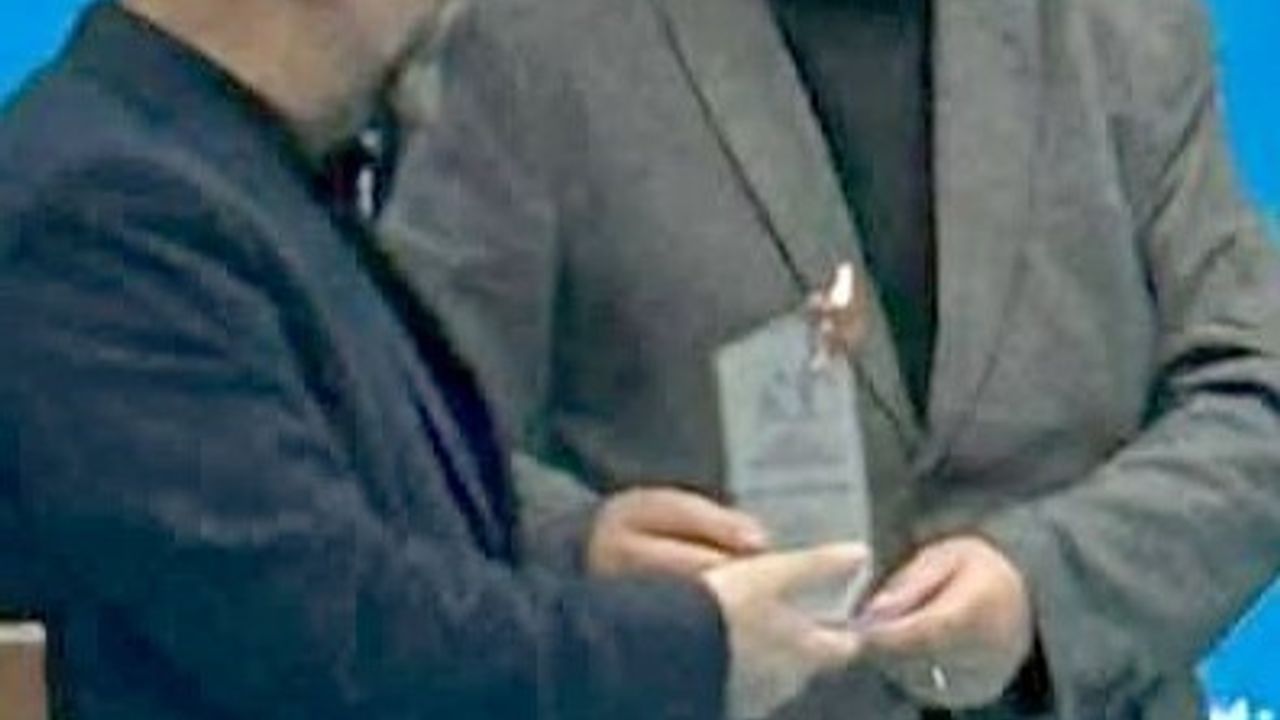 Hasan Hüseyin Tokuş, Mavikuş Edebiyat Ödülleri'nde 'Öykü Kitabı Yazarı' dalında birinci oldu