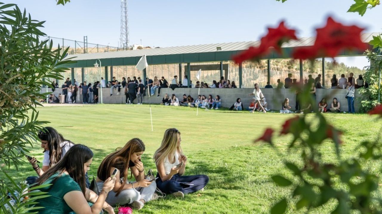 Hasan Kalyoncu Üniversitesi UI GreenMetric 2025'te 201'inci oldu, son 5 yılda 174 sıra yükseldi