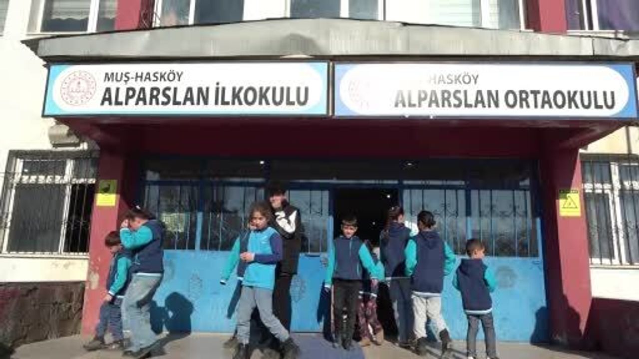Hasköy’de Alparslan İlk ve Ortaokulu’nda Yerli ve Milli Savunma Sanayi Ürünleri Sergisi