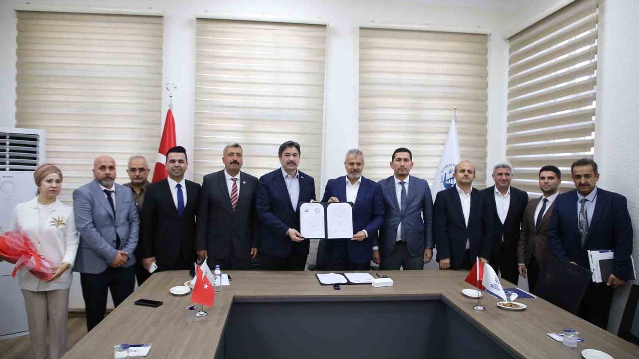 Hatay Büyükşehir Belediyesi ile BEM-BİR-SEN arasında 2026-2027 Sosyal Denge Tazminatı protokolü imzalandı