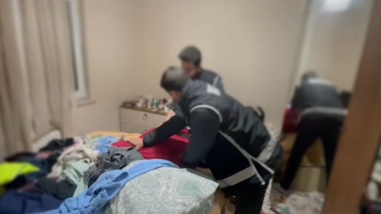 Hatay’da 40 yıl hapisle aranan şüpheli gardıropta yakalandı