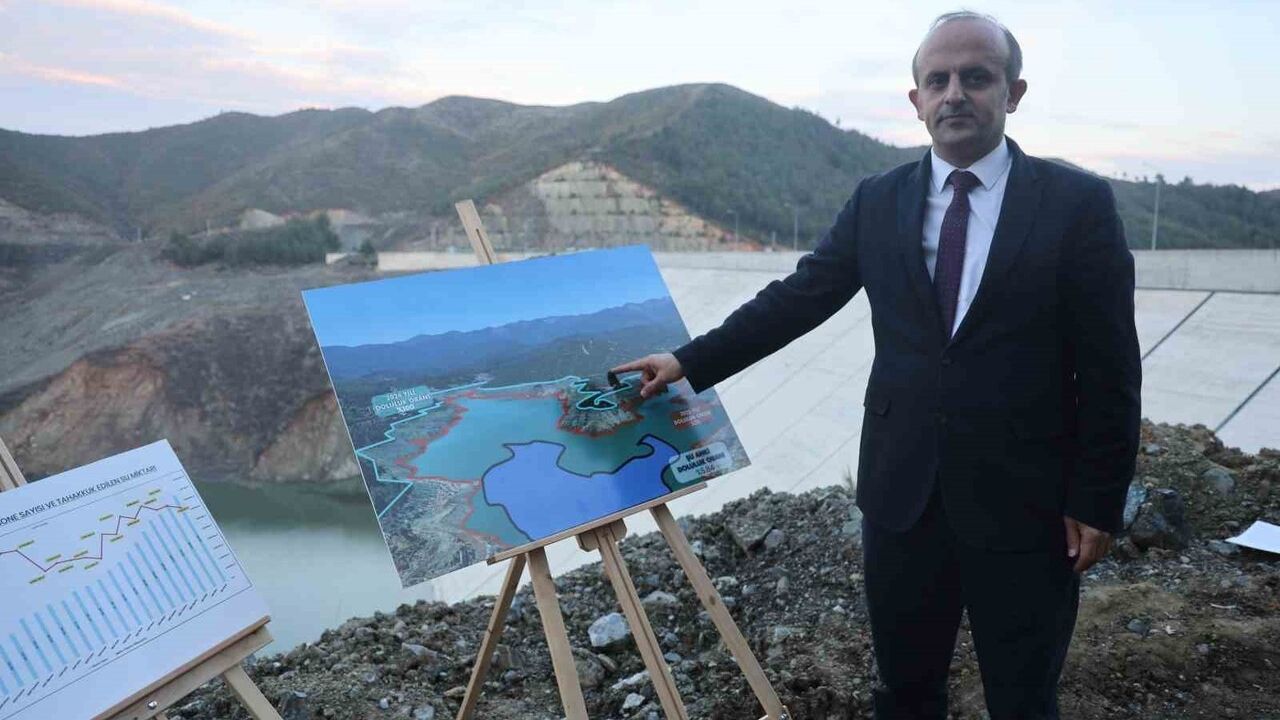 Hatay'da Karaçay Barajı su seviyesi yüzde 6'ya düştü; HATSU 19 ayda 230 sondajla tedbir aldı