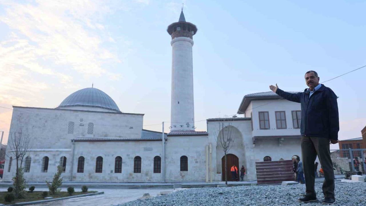 Hatay'da yıkılan Habibi Neccar Camii restorasyonla 27 Aralık'ta yeniden ibadete açılıyor