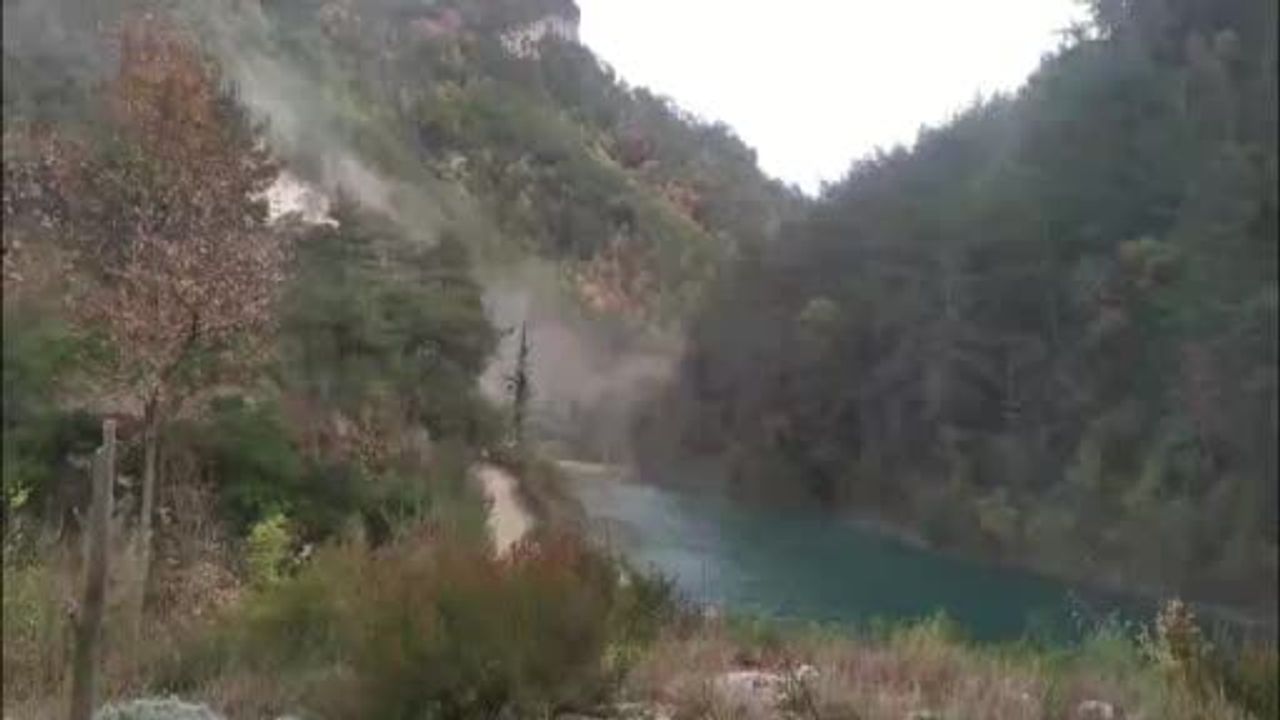 Hatay Dörtyol Kuzuculu Mahallesi Geçilmez Kanyonu'nda Yaylada Heyelan; Zarar Gören Yok
