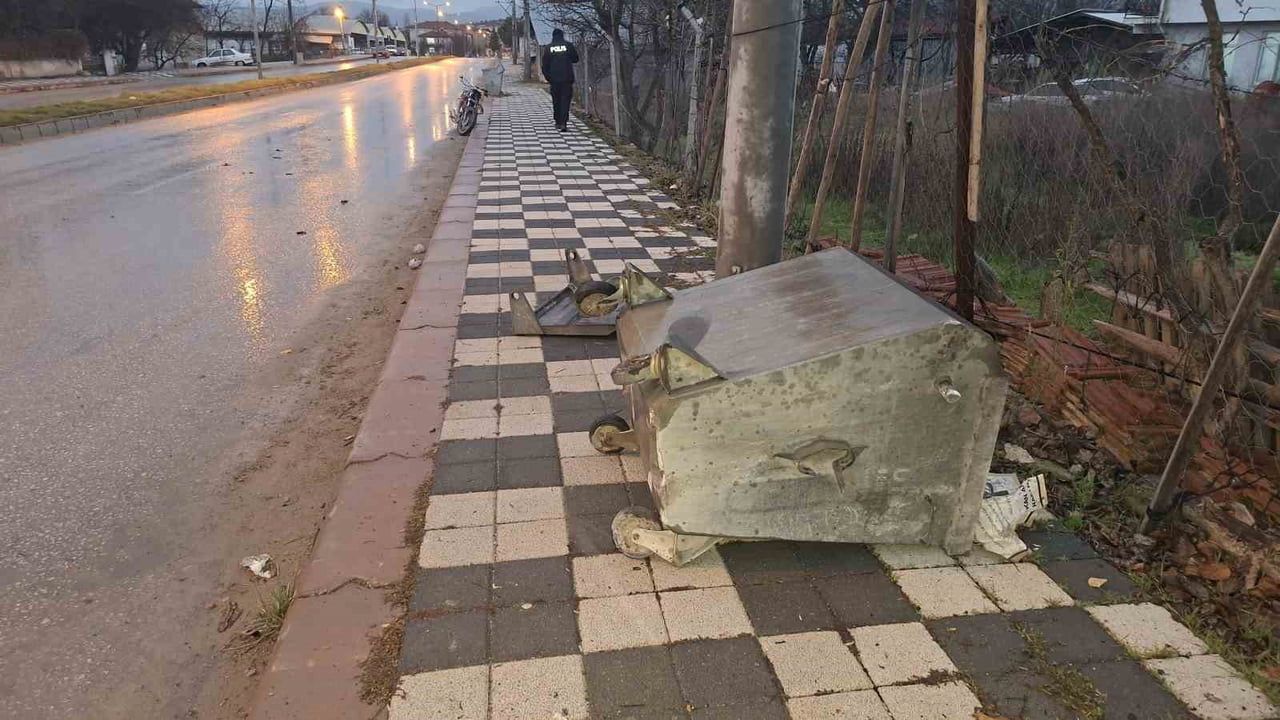 Hisarcık'ta motosiklet kazası sonucu 1 kişi hayatını kaybetti, 1 kişi yaralandı