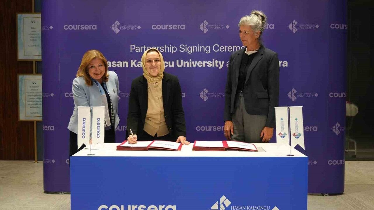 HKÜ ile Coursera iş birliği: Uluslararasılaşma ve mikro sertifikalar ön planda