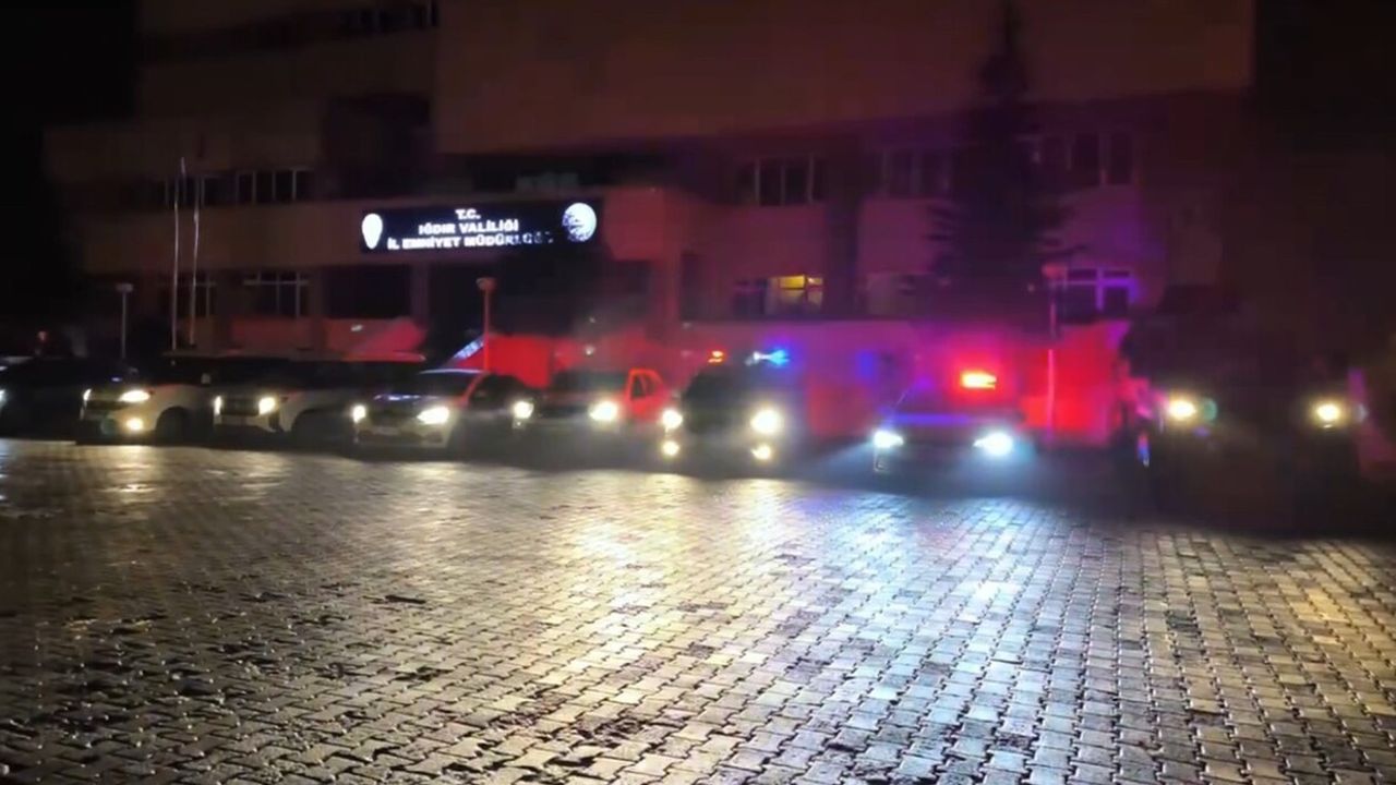 Iğdır'da çevrimiçi müstehcenlik operasyonu: 7 şüpheli gözaltında