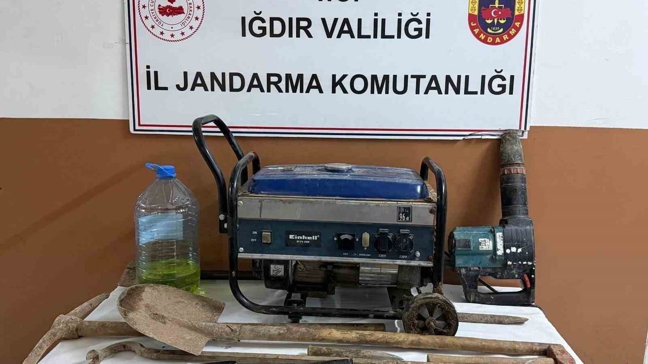 Iğdır'da izinsiz kazı operasyonu: 4 kişi suçüstü yakalandı
