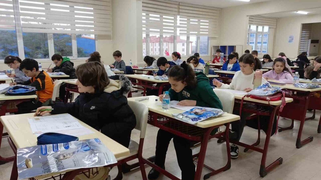 İhlas Koleji 10 Ocak Cumartesi Günü Bursluluk Sınavı Düzenliyor