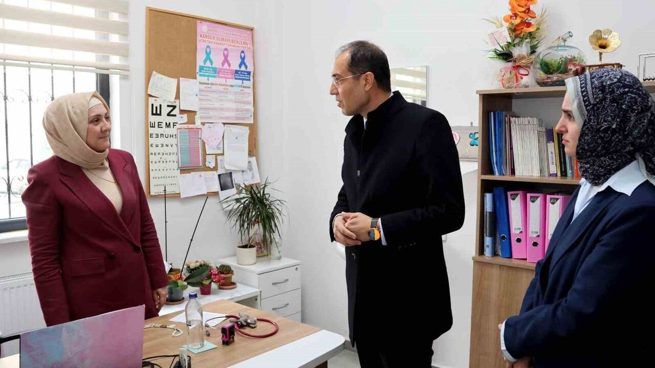 İl Sağlık Müdürü Dr. Mehmet Erşan Melikgazi Aile Sağlığı Merkezlerini Ziyaret Etti