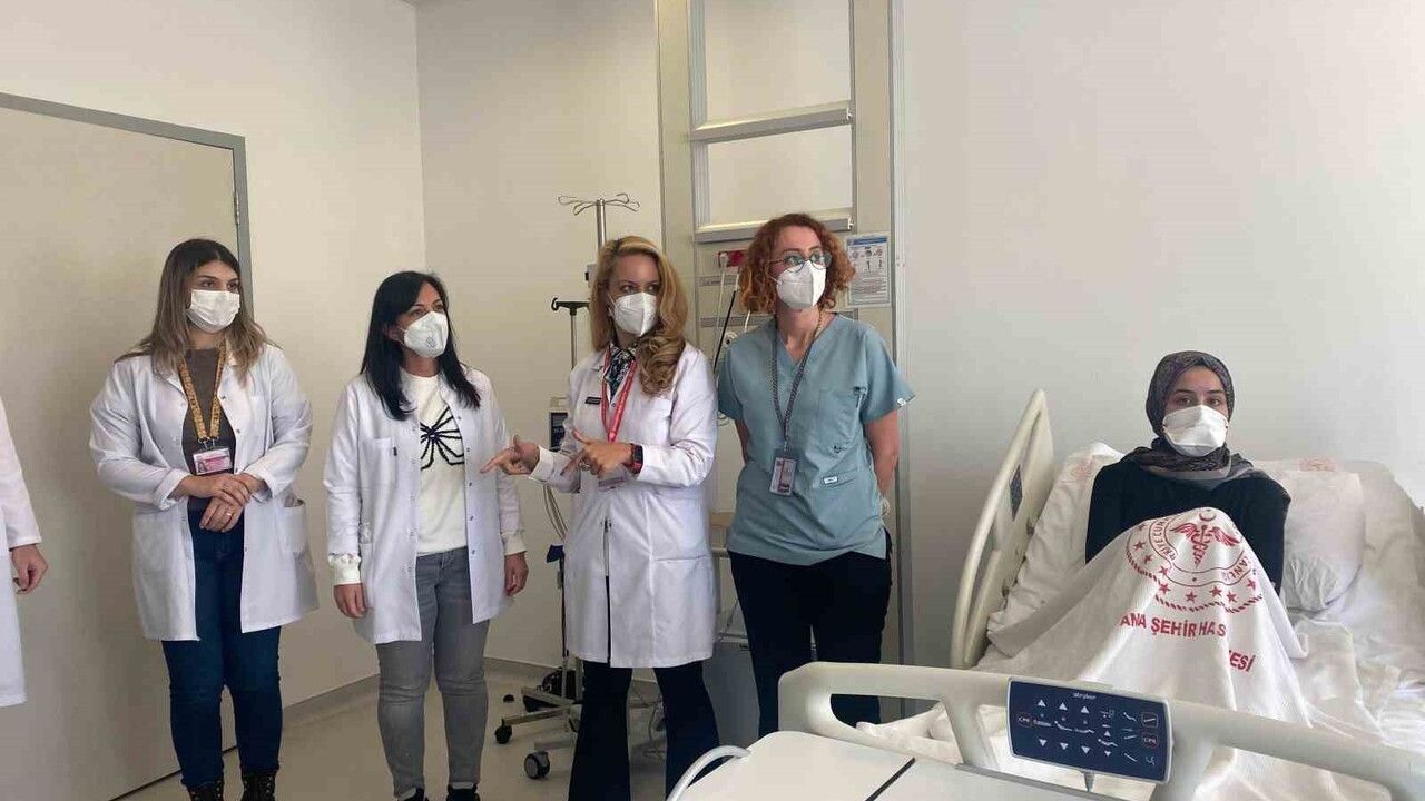 İlaca dirençli tüberkülozda umut veren sonuç: 15 yaşındaki Miskine Erkmen taburcu oldu