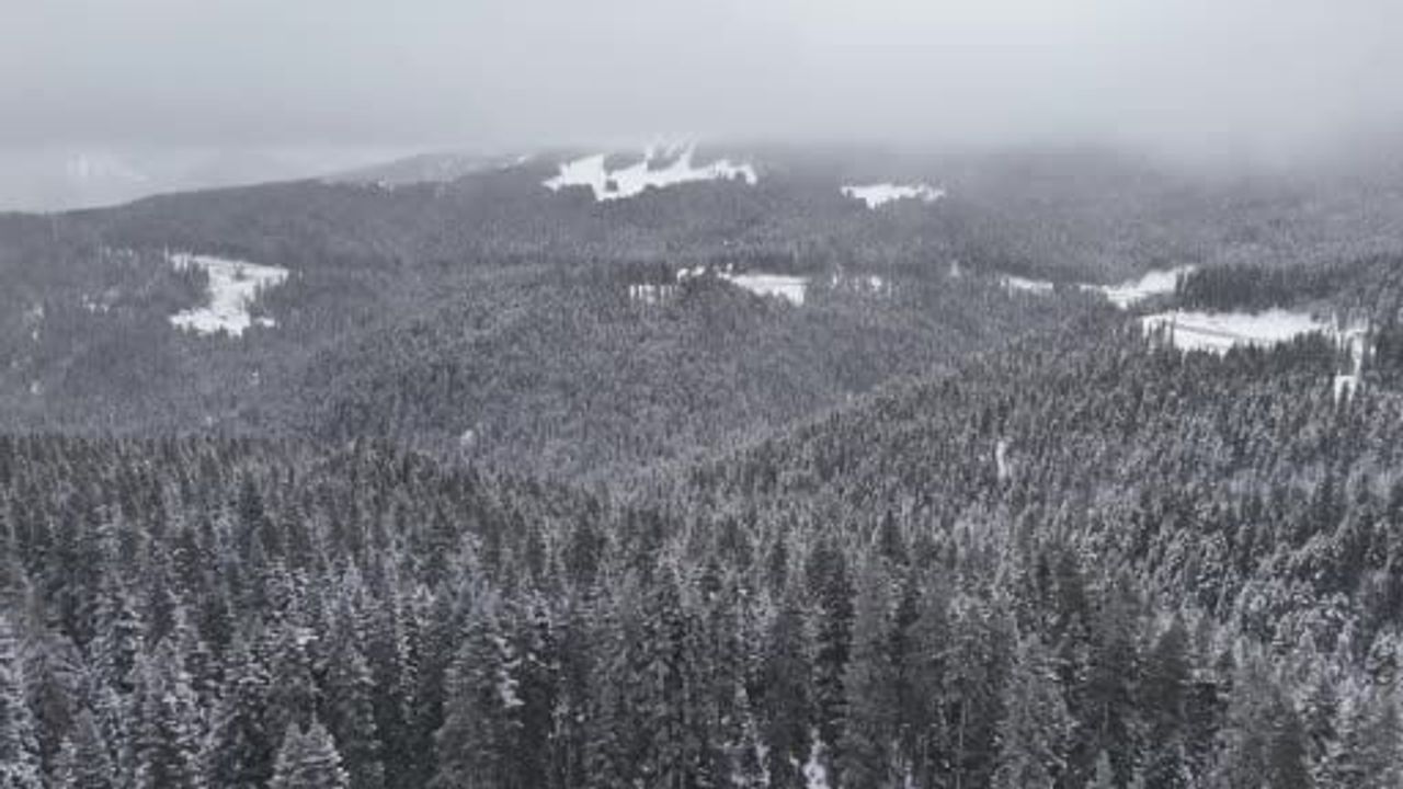 Ilgaz Dağı karla kaplandı — Havadan kartpostallık görüntüler