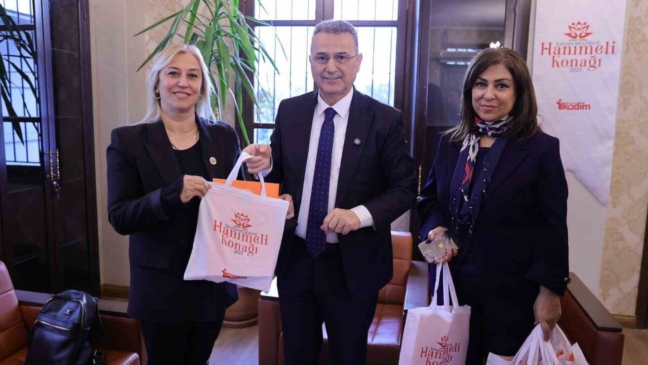 İlkadım'da kadın muhtarlarla buluşma: İhsan Kurnaz talepleri dinledi