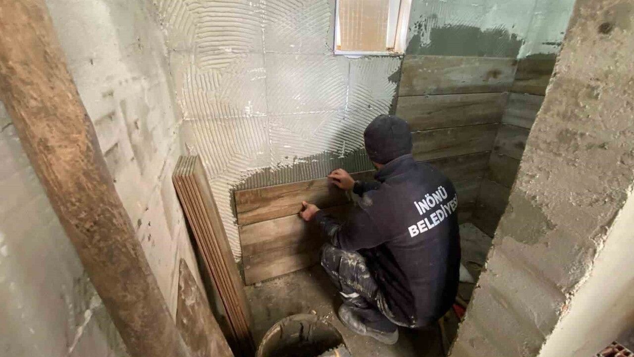 İnönü Belediyesi, Erenköy Mahallesi'ndeki cami tuvaletlerini yeniledi