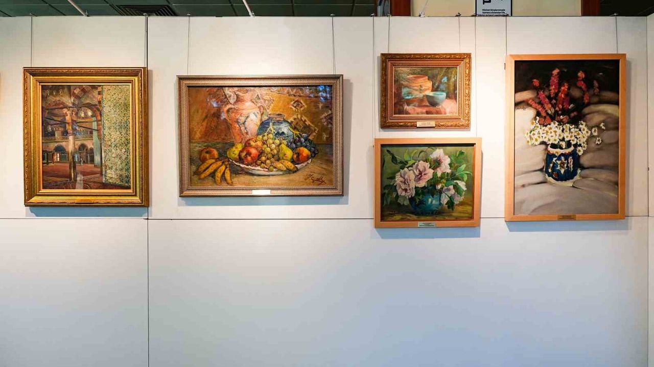 İş Bankası Anadolu Sergileri İznik’te: 'Mavinin Sırları' çini etkilerini sergiledi