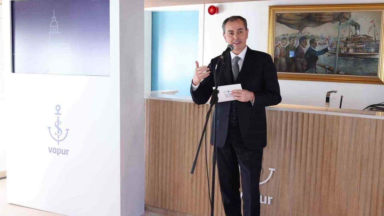 İş Bankası’nın yüzen şubesi İş Vapur Galataport'ta hizmete açıldı
