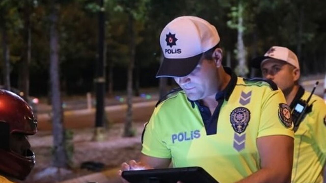 Isparta'da 7-13 Aralık 2025 Denetimleri: 25 Aranan Şahıs Yakalandı, 4 Ruhsatsız Silah Ele Geçirildi