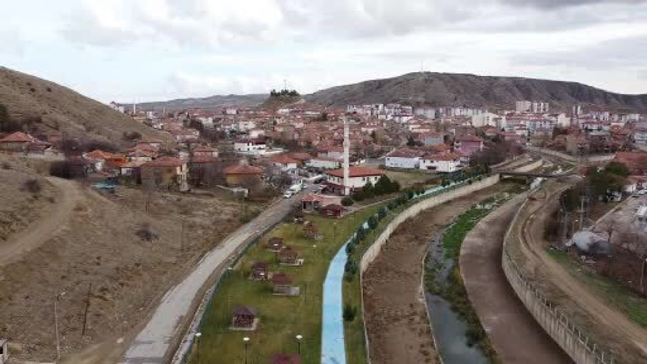 İstanbul'dan Yozgat Şefaatli'ye dönüp binlerce kanatlı yetiştiren üretici: Hasan Şahan