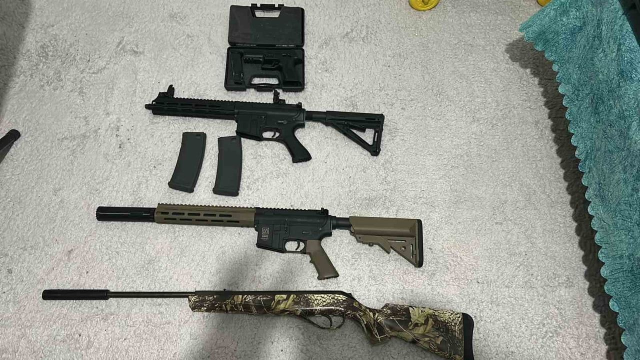 İstanbul merkezli DEAŞ operasyonunda 110 gözaltı; kılıç, pala ve çeşitli silahlar ele geçirildi