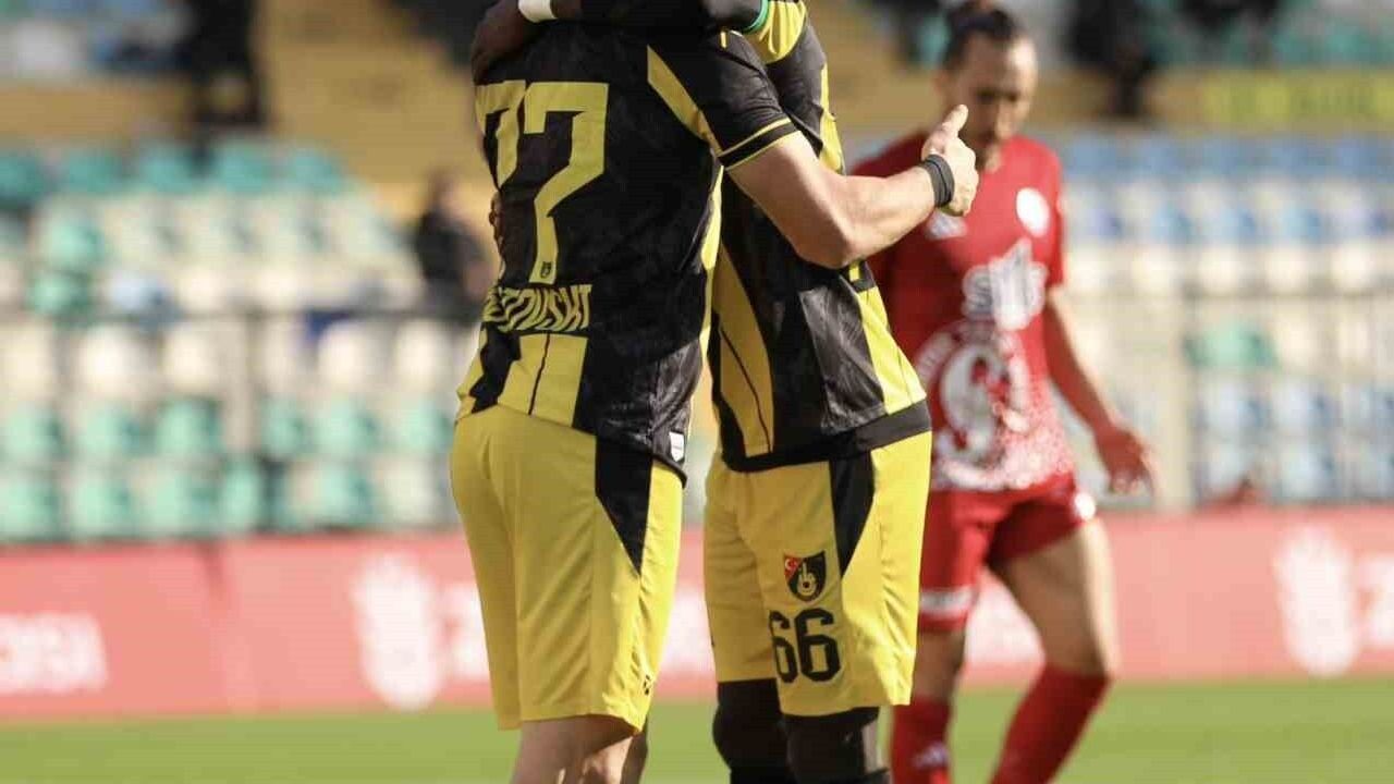 İstanbulspor 6-0 Sarıyer — Ziraat Türkiye Kupası'nda İstanbulspor gruplara yükseldi