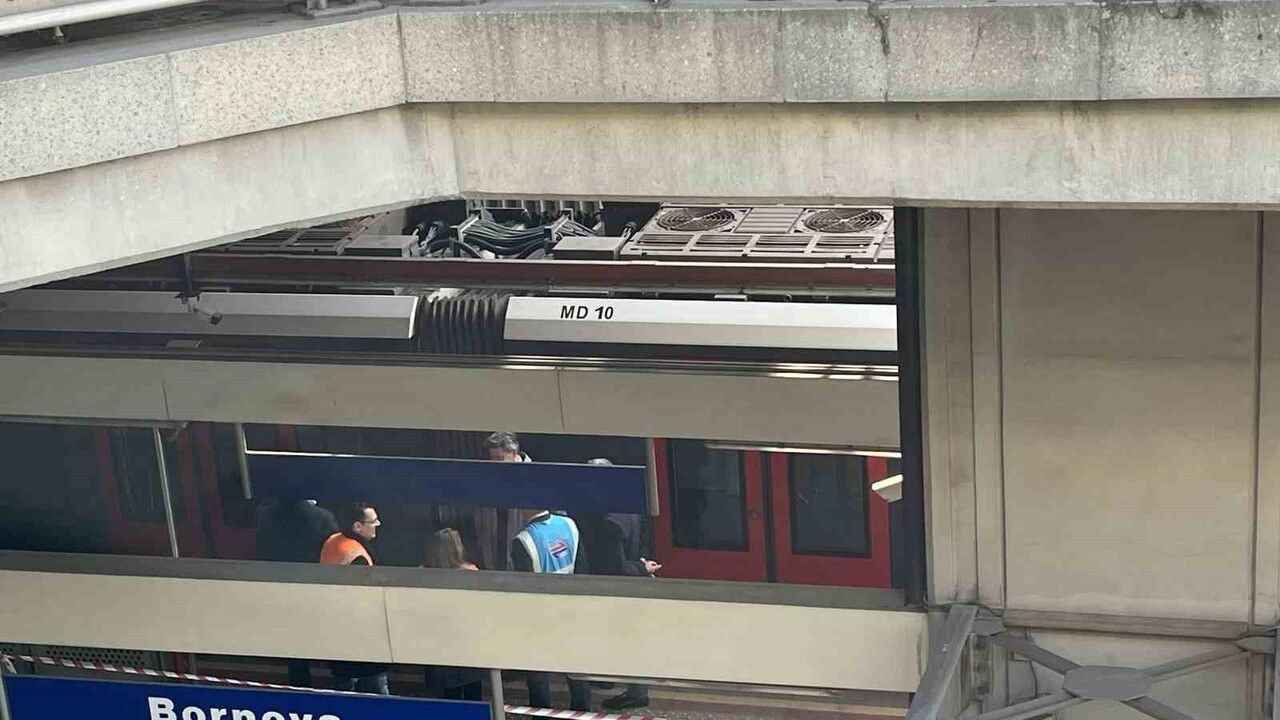 İzmir Bornova’da Metro Vagonu Raydan Çıktı; Seferler Geçici Olarak Durduruldu
