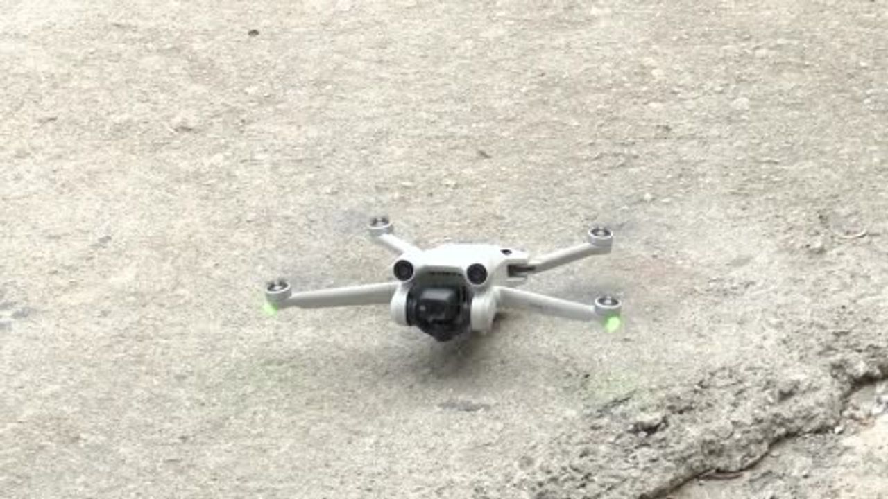 İzmir'de Dolmuşun 200 Metrelik Ters Şerit İhlali Dronla Kaydedildi