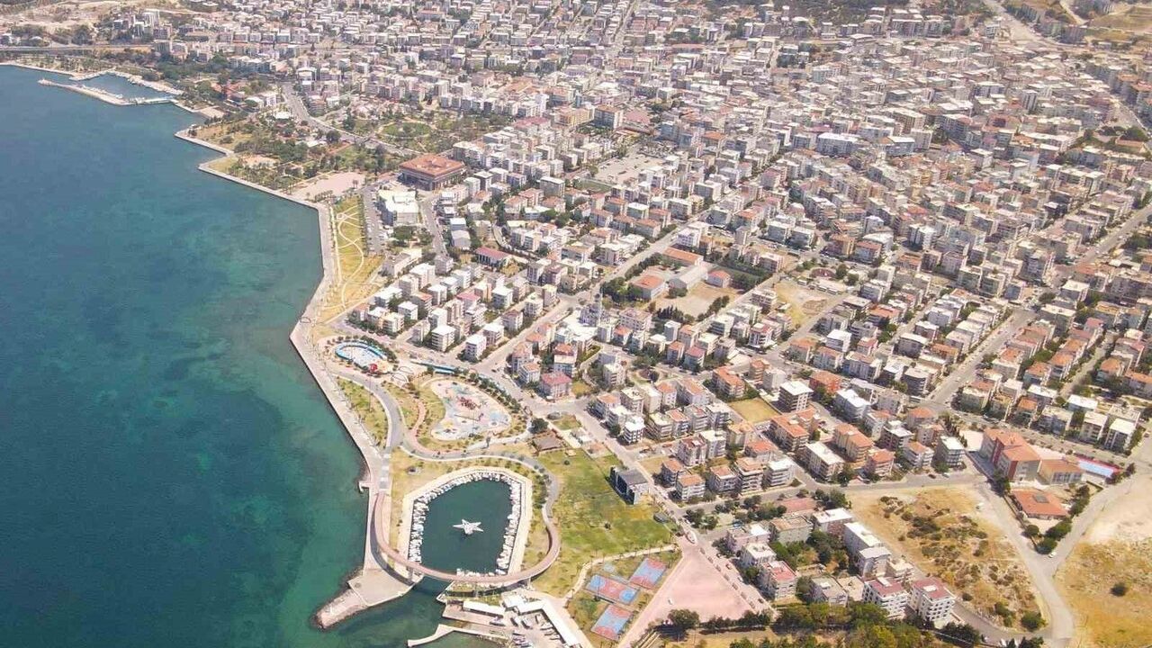 İzmir'de konut satışları Kasım 2025'te yüzde 0,5 azaldı