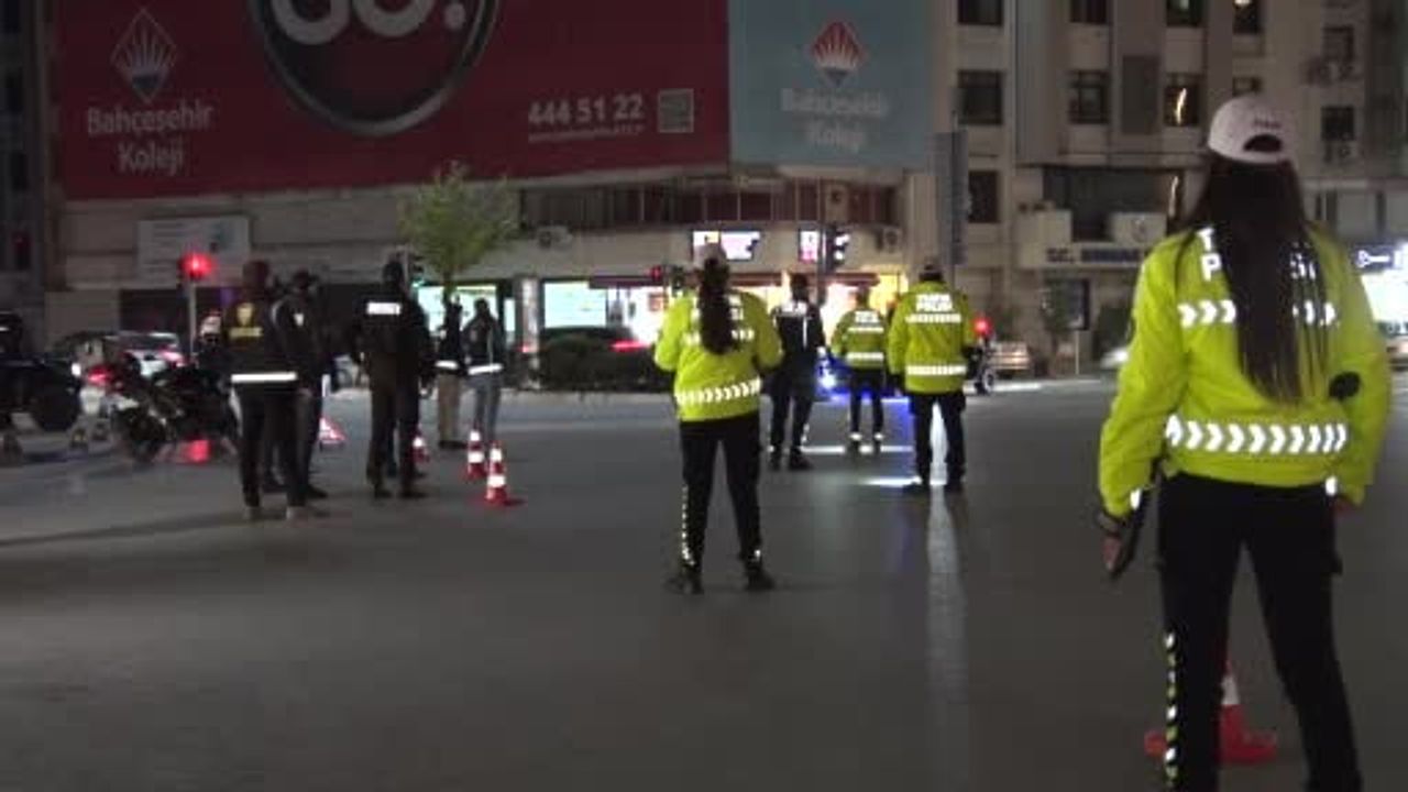 İzmir'de yeni yıl denetimleri: 13 bin 385 personel karada, denizde ve havada görevde