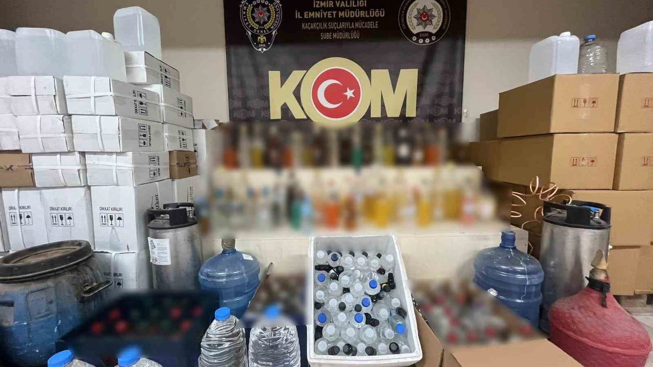 İzmir'de yılbaşı öncesi kaçak içki operasyonu: 3,5 ton sahte etil alkol ele geçirildi, 5 tutuklama