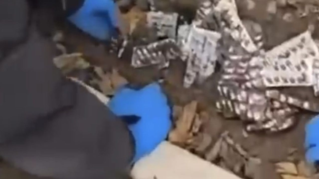 İzmir Menderes'te bahçeye gömülü 9 bin 132 uyuşturucu hap ele geçirildi