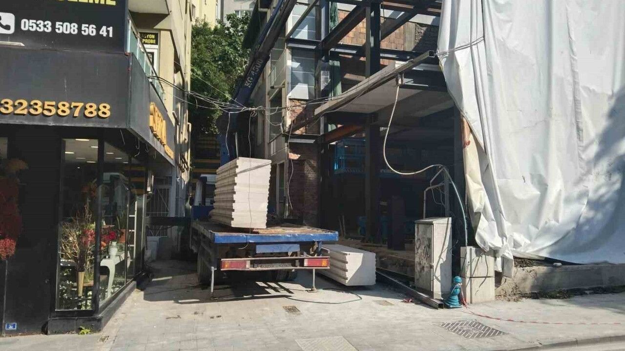 İzmit'te mühürlenen bina CHP seçim ofisi oldu iddiası; MHP ve belediye karşılıklı açıklama yaptı