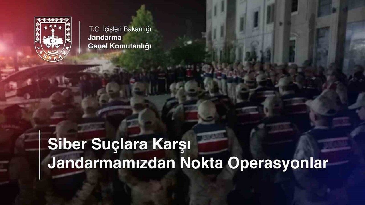 Jandarma 8 ilde siber dolandırıcılık operasyonunda 54 kişiyi tutukladı