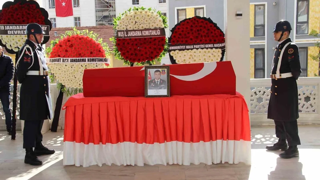 Jandarma Üsteğmen Ali Kablan, Çorum'da son yolculuğuna uğurlandı