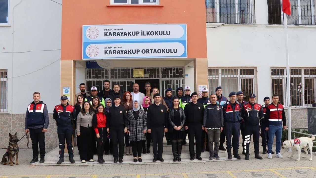 Jandarmadan Karayakup Okullarında Trafik ve Asayiş Eğitimi