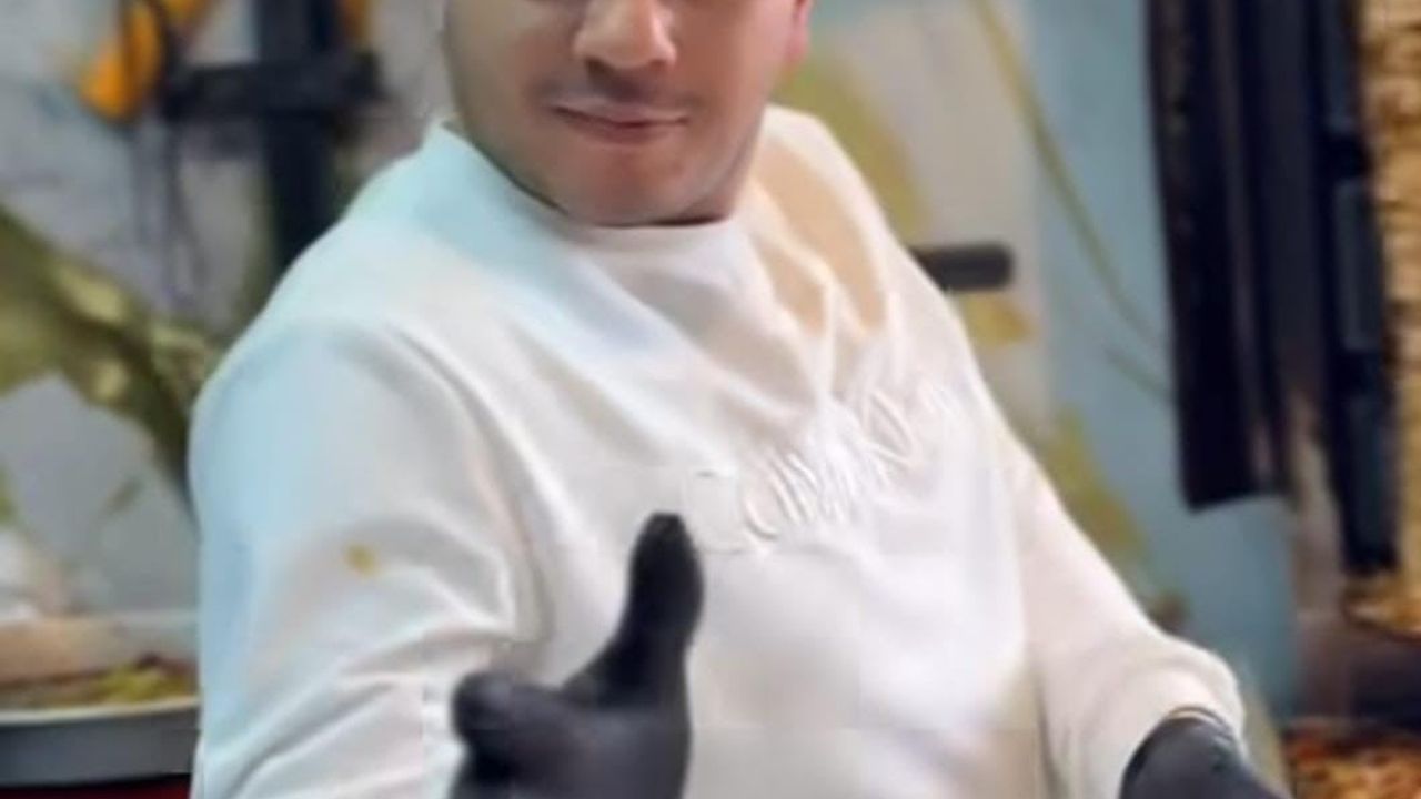 Kadir Baba akımı Kilis'te dönerci Bestami Yasin Debbaşoğlu'nun işine renk kattı