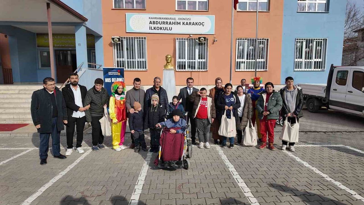 Kahramanmaraş Büyükşehir Belediyesi Ekinözü’nde özel çocuklar için anlamlı etkinlik düzenledi