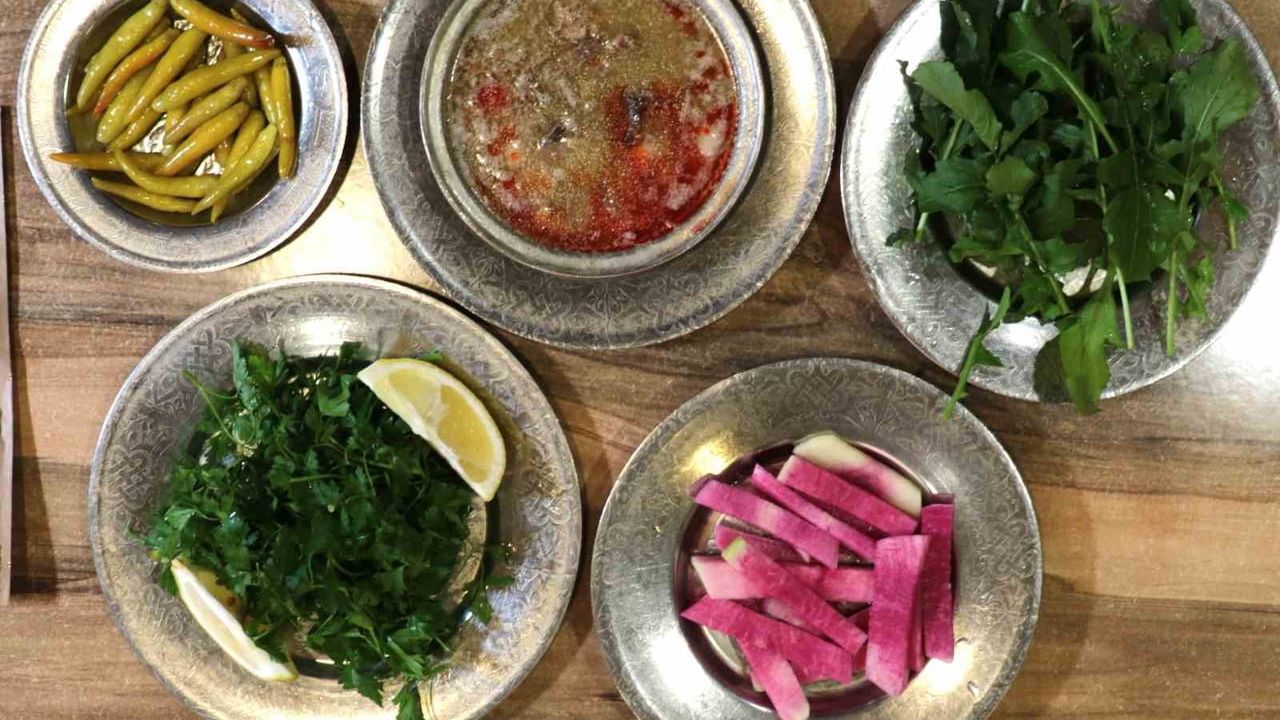 Kahramanmaraş'ın Tescilli Lezzeti: Maraş Kelle Paça Kışın Vazgeçilmezi