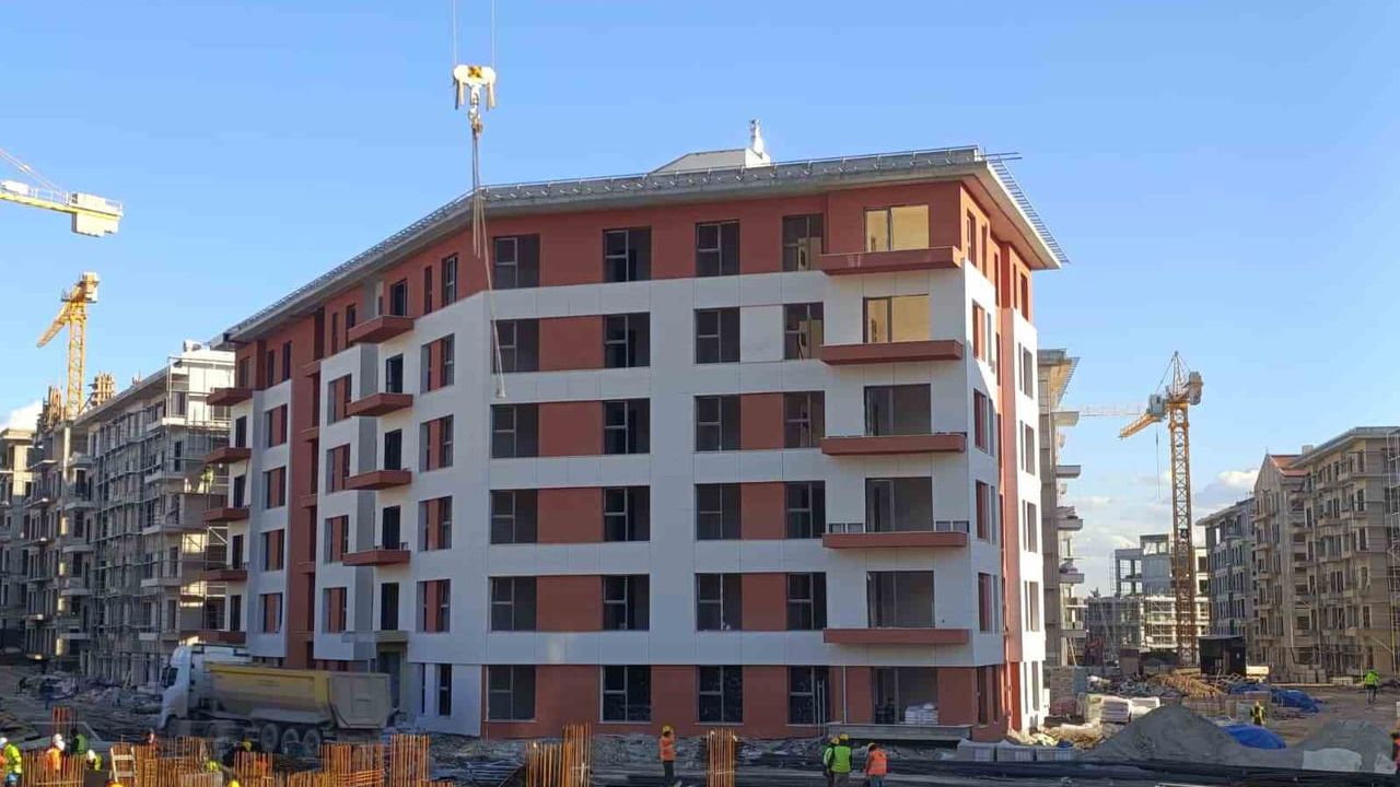 Kahramanmaraş'ta deprem konutları son aşamaya geliyor — Şazibey Mahallesi'nde çalışmalar hızlandı